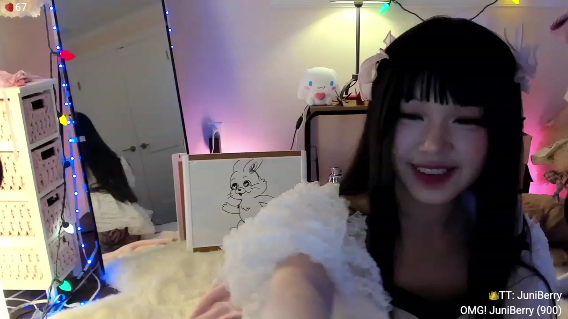 Gallery image thumbnail from AcaiBerry's myfreecams stream on, 01/10/2024, 05:01 image 10 of 20
