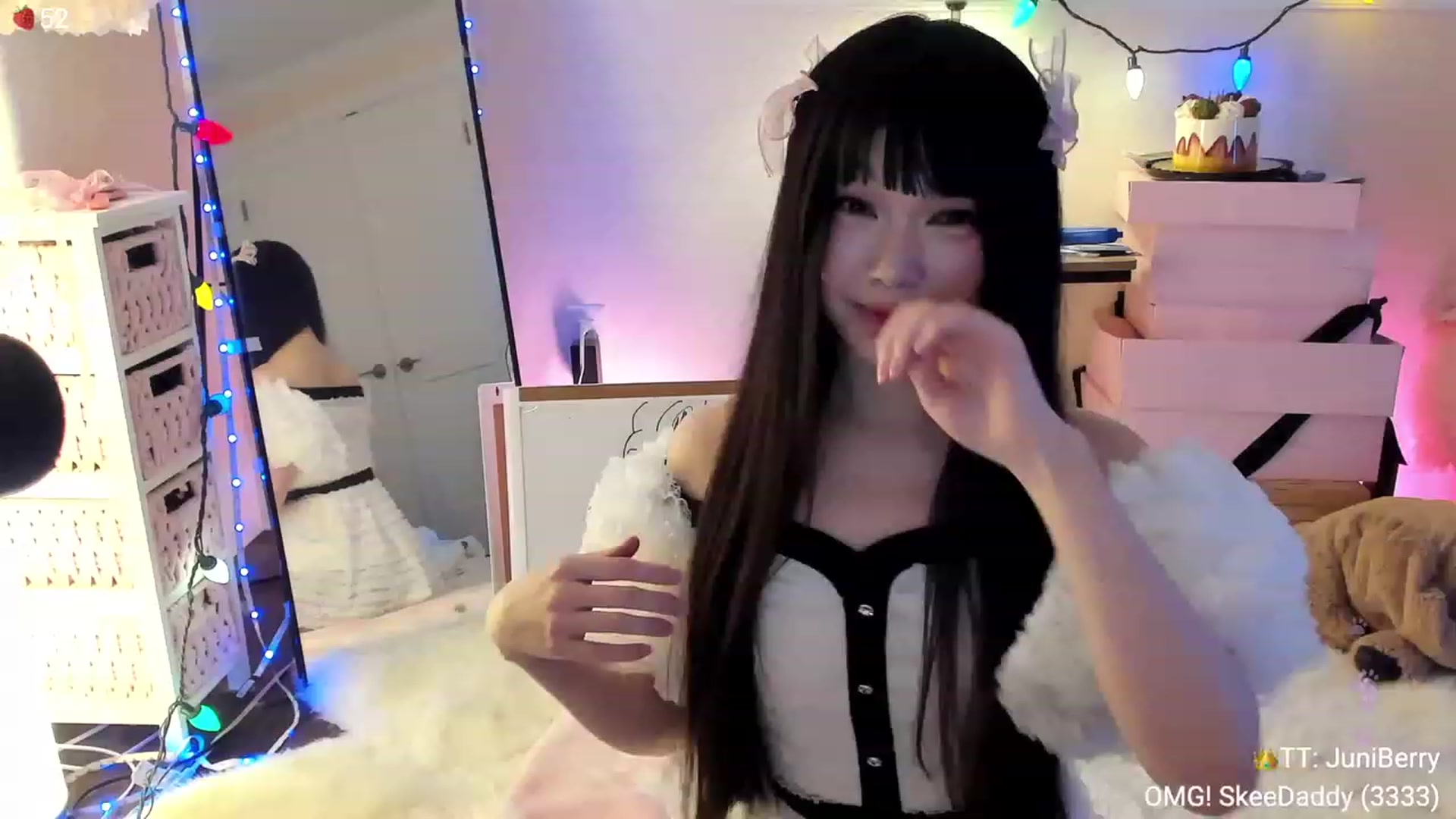Gallery image thumbnail from AcaiBerry's myfreecams stream on, 01/10/2024, 07:50 image 1 of 20