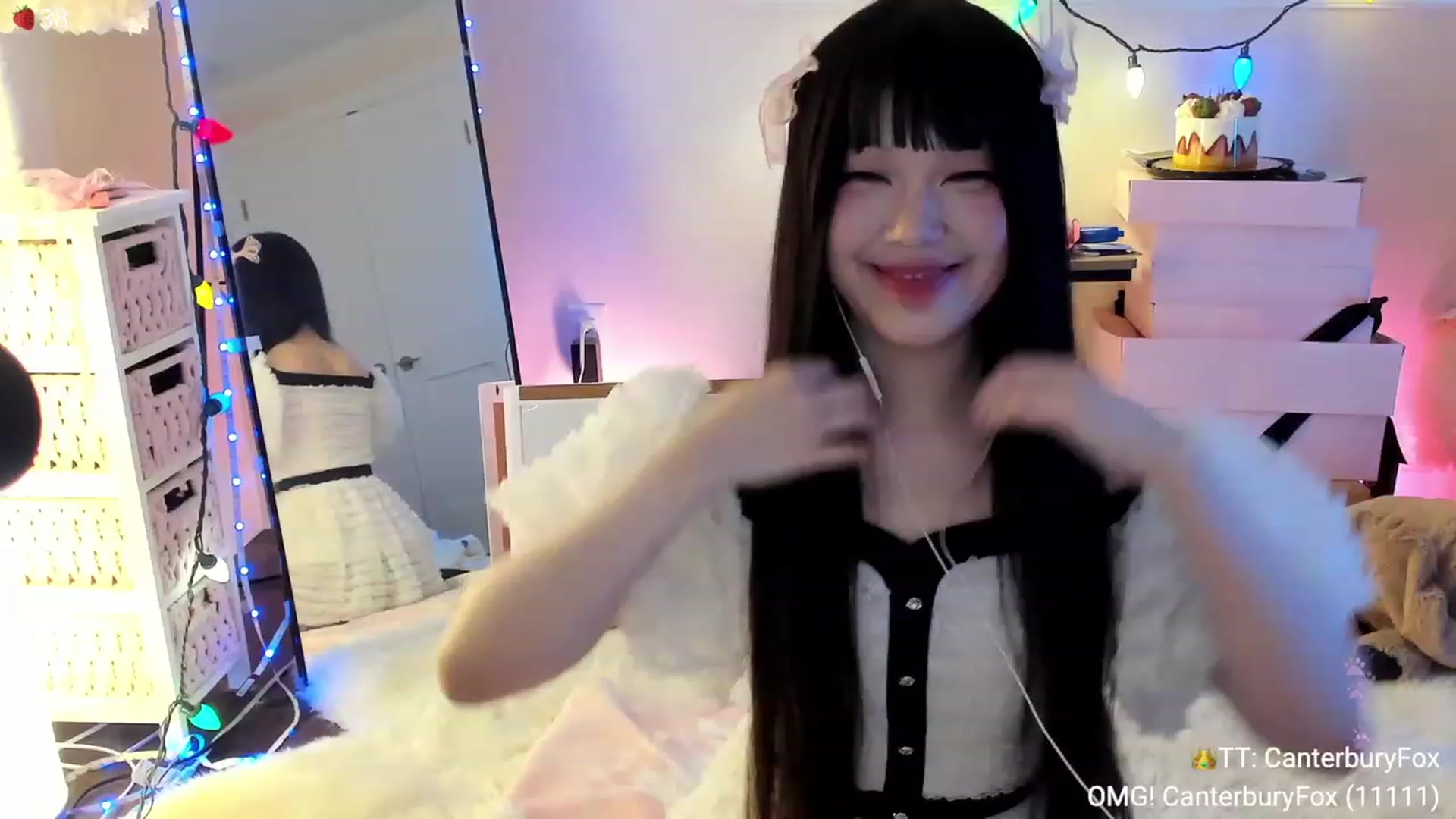 Gallery image thumbnail from AcaiBerry's myfreecams stream on, 01/10/2024, 07:50 image 4 of 20