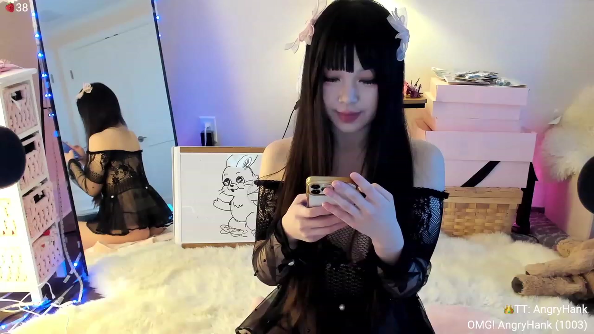 Gallery image thumbnail from AcaiBerry's myfreecams stream on, 01/27/2024, 05:39 image 10 of 20