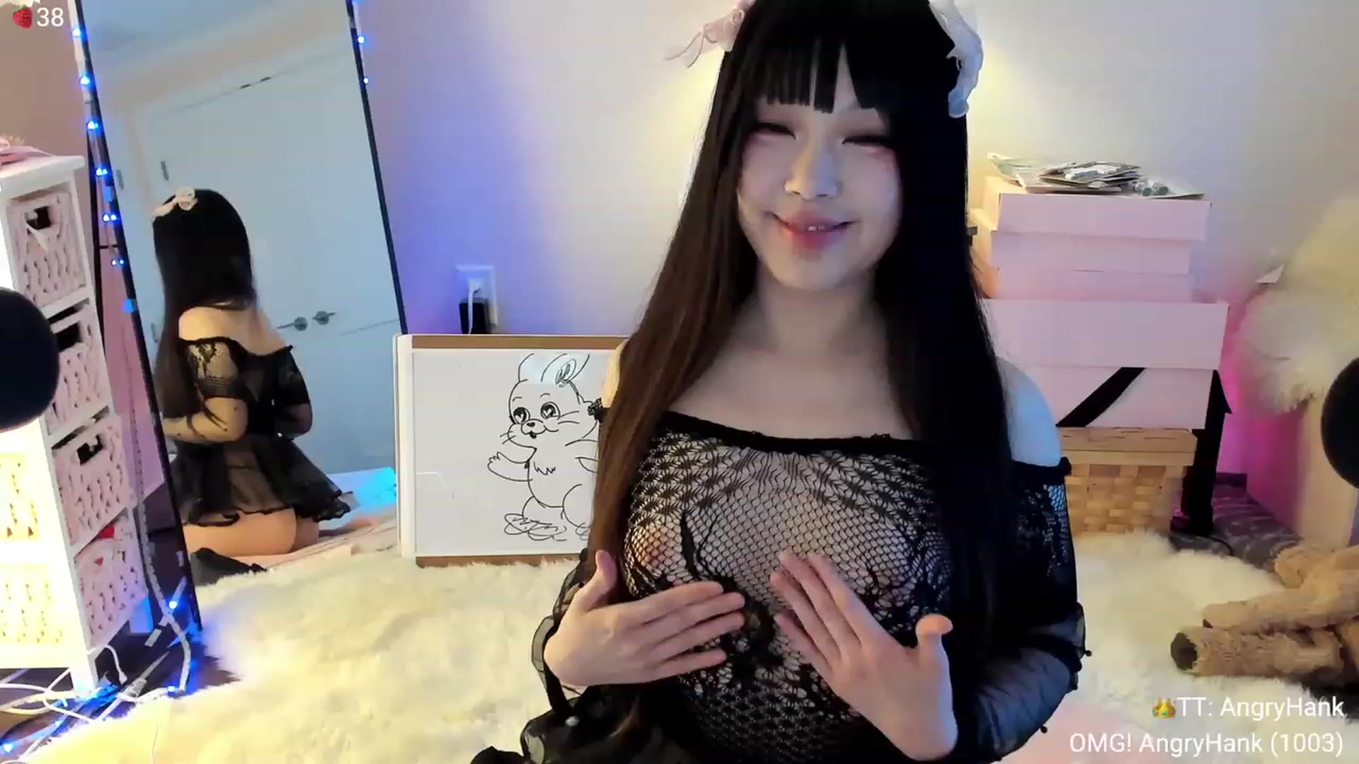 Gallery image thumbnail from AcaiBerry's myfreecams stream on, 01/27/2024, 05:39 image 12 of 20