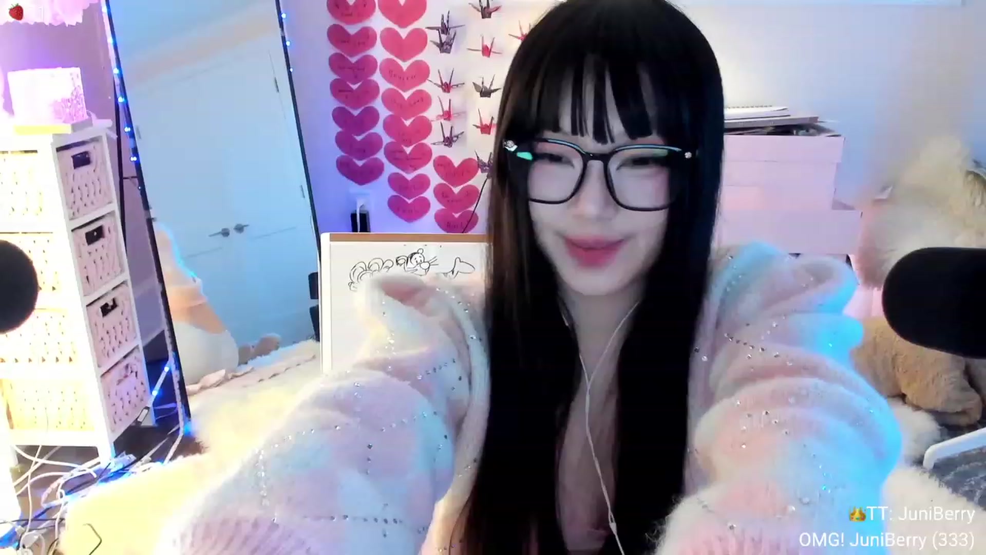 Gallery image thumbnail from AcaiBerry's myfreecams stream on, 03/03/2024, 05:43 image 1 of 20
