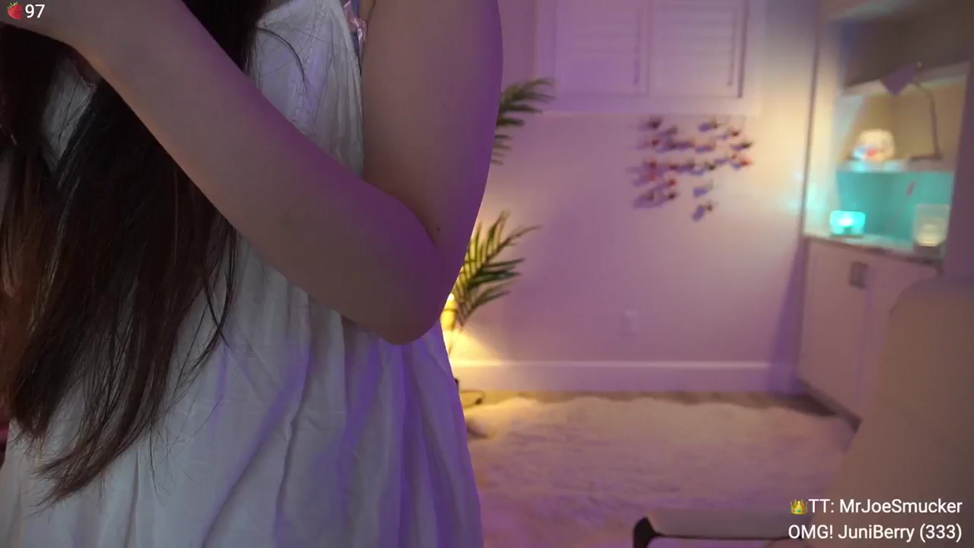 Gallery image thumbnail from AcaiBerry's myfreecams stream on, 03/10/2024, 07:50 image 1 of 20