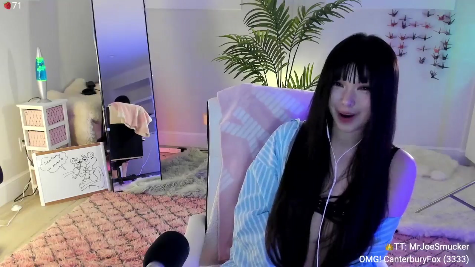 Gallery image thumbnail from AcaiBerry's myfreecams stream on, 04/11/2024, 07:19 image 20 of 20