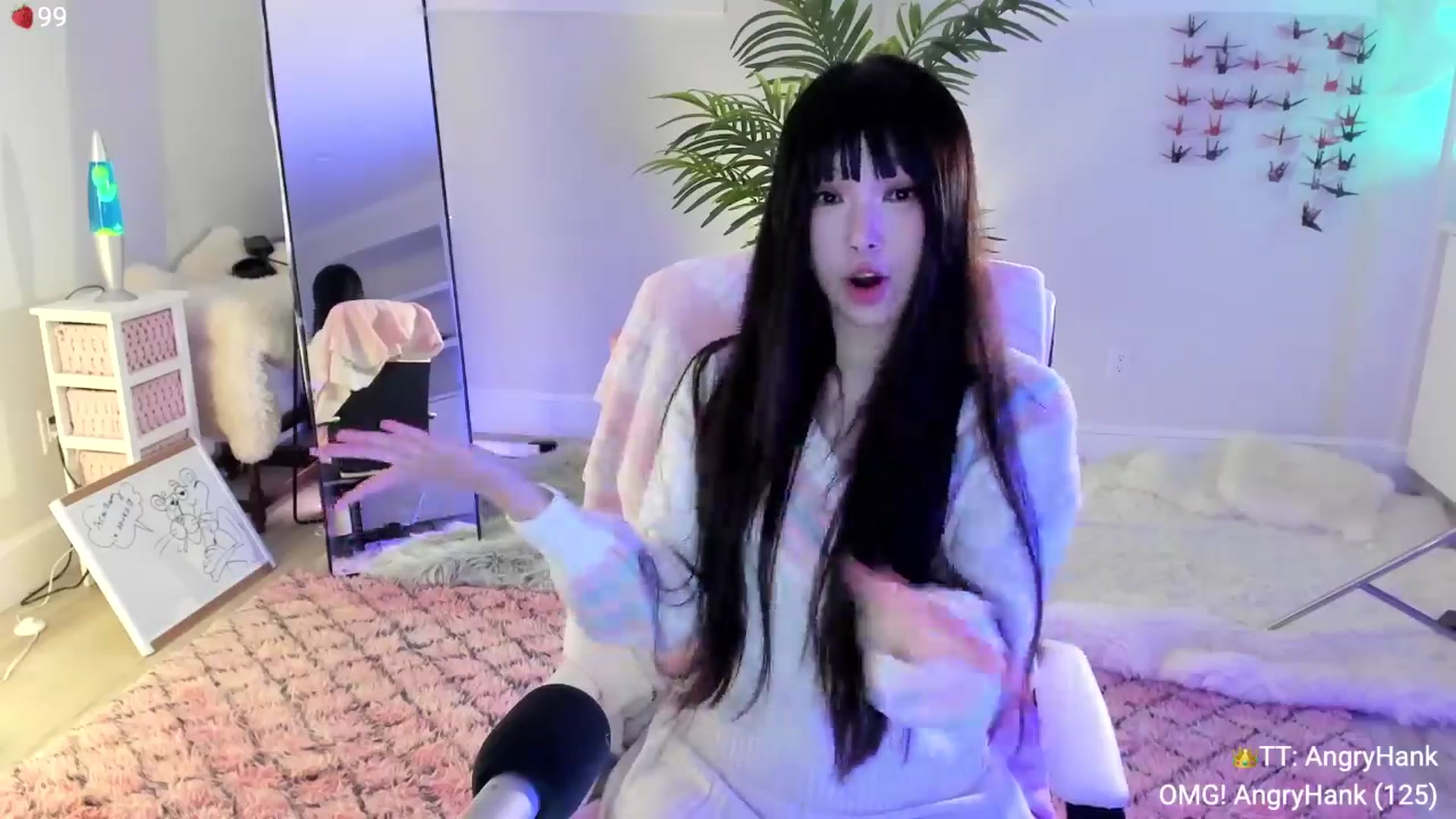 Gallery image thumbnail from AcaiBerry's myfreecams stream on, 04/13/2024, 03:57 image 11 of 20