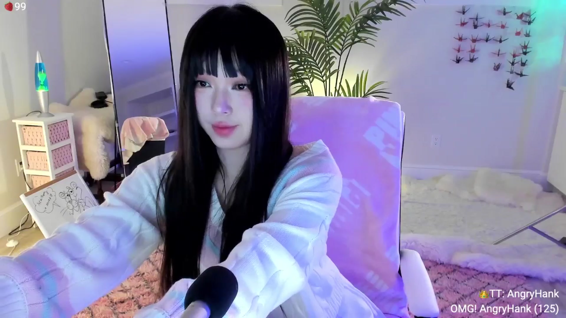 Gallery image thumbnail from AcaiBerry's myfreecams stream on, 04/13/2024, 03:57 image 7 of 20
