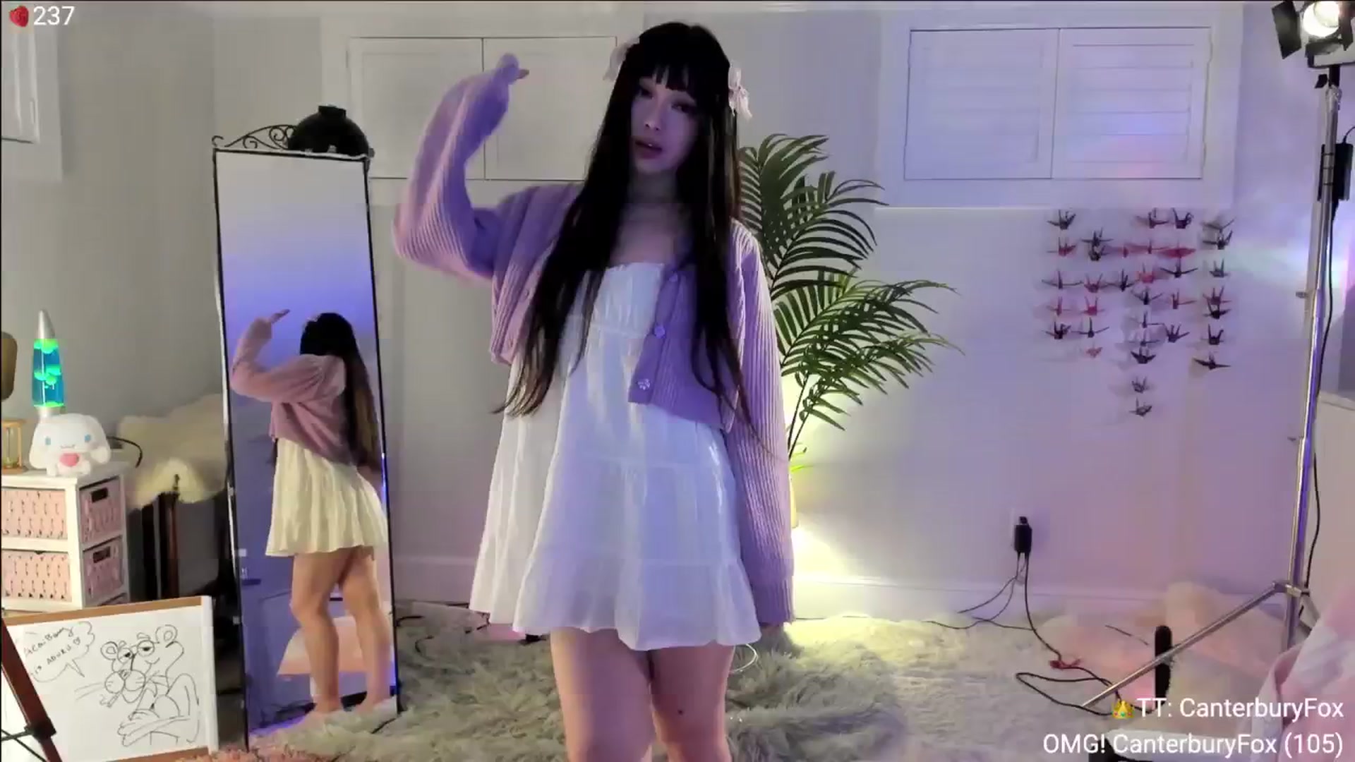 Gallery image thumbnail from AcaiBerry's myfreecams stream on, 05/04/2024, 06:20 image 4 of 20