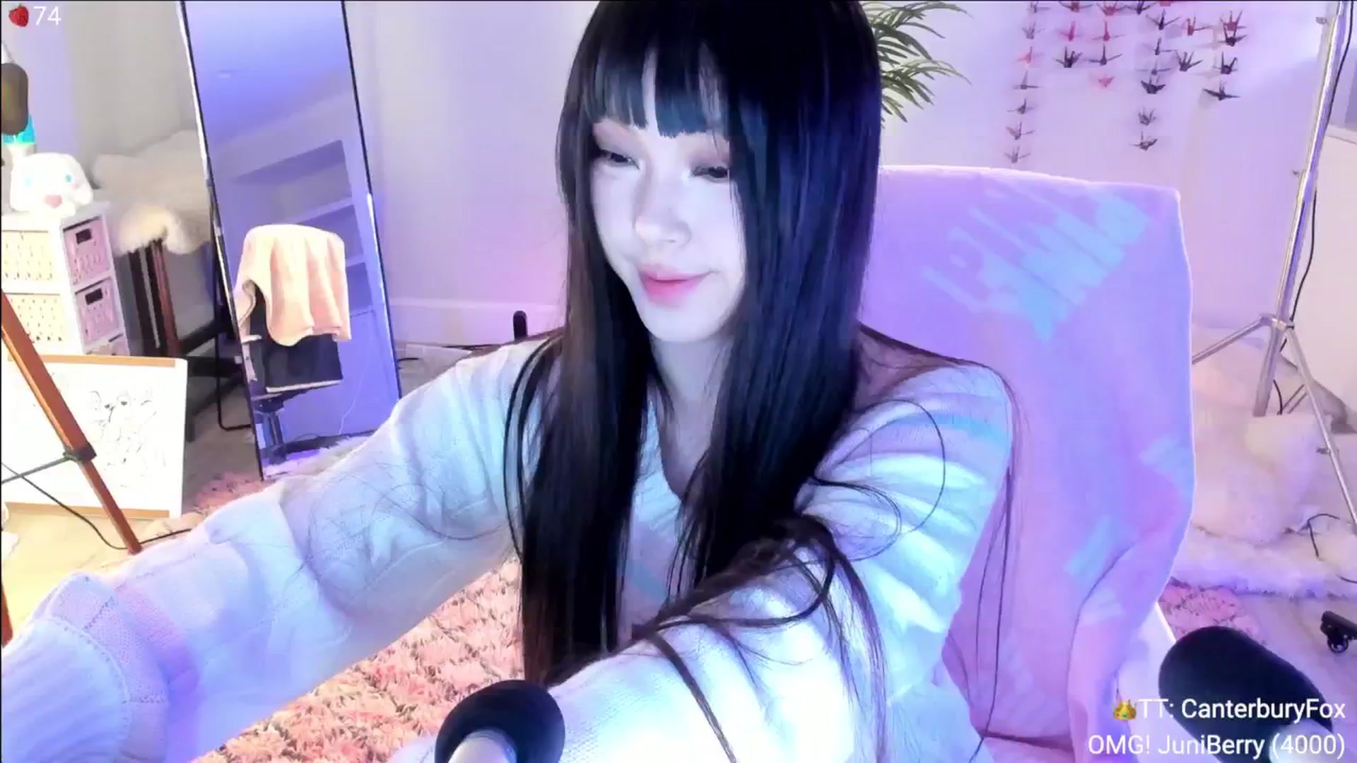 Gallery image thumbnail from AcaiBerry's myfreecams stream on, 05/11/2024, 07:15 image 5 of 20