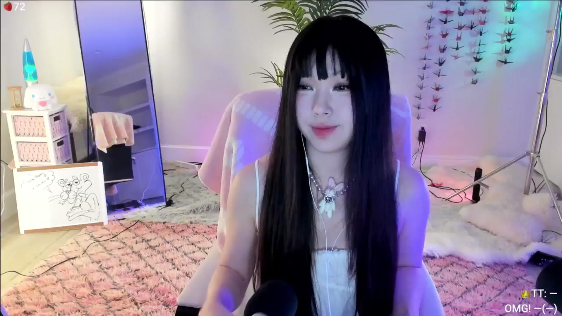 Gallery image thumbnail from AcaiBerry's myfreecams stream on, 05/23/2024, 06:56 image 1 of 20