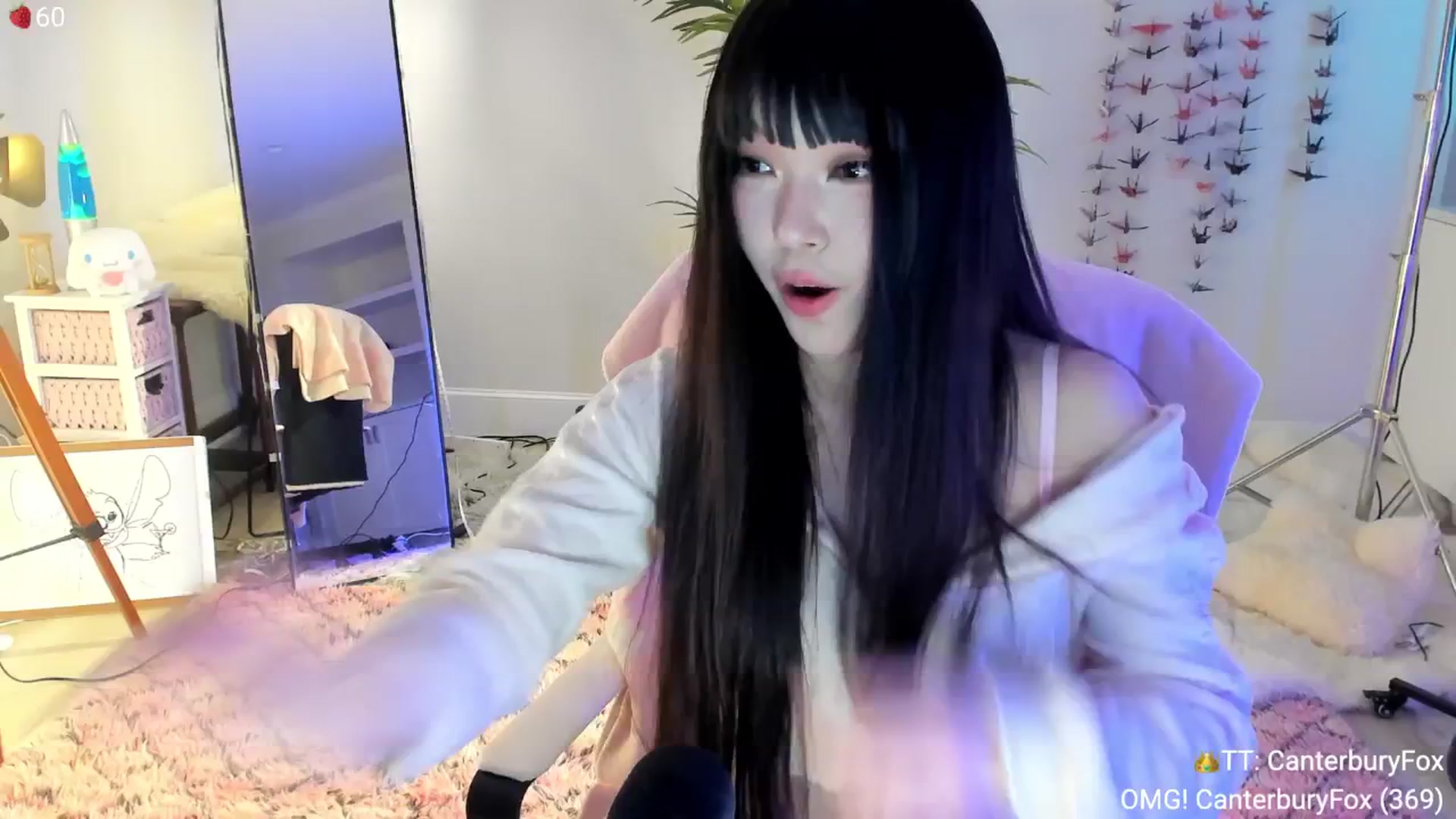 Gallery image thumbnail from AcaiBerry's myfreecams stream on, 05/30/2024, 06:50 image 2 of 20