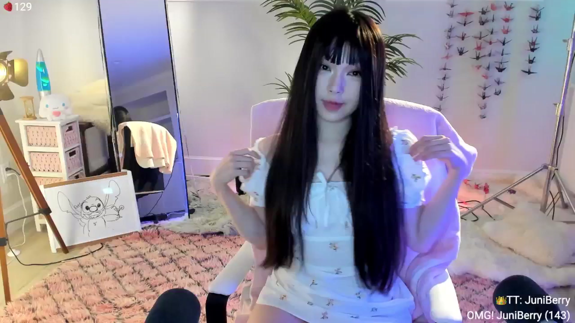Gallery image thumbnail from AcaiBerry's myfreecams stream on, 06/08/2024, 07:02 image 2 of 20