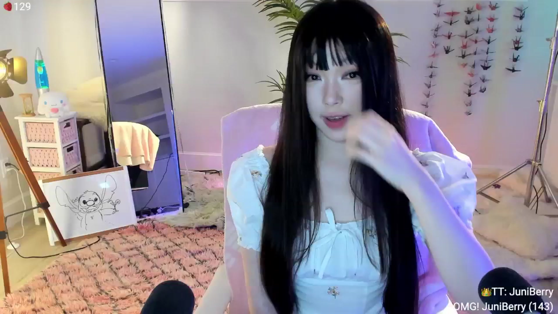 Gallery image thumbnail from AcaiBerry's myfreecams stream on, 06/08/2024, 07:02 image 3 of 20