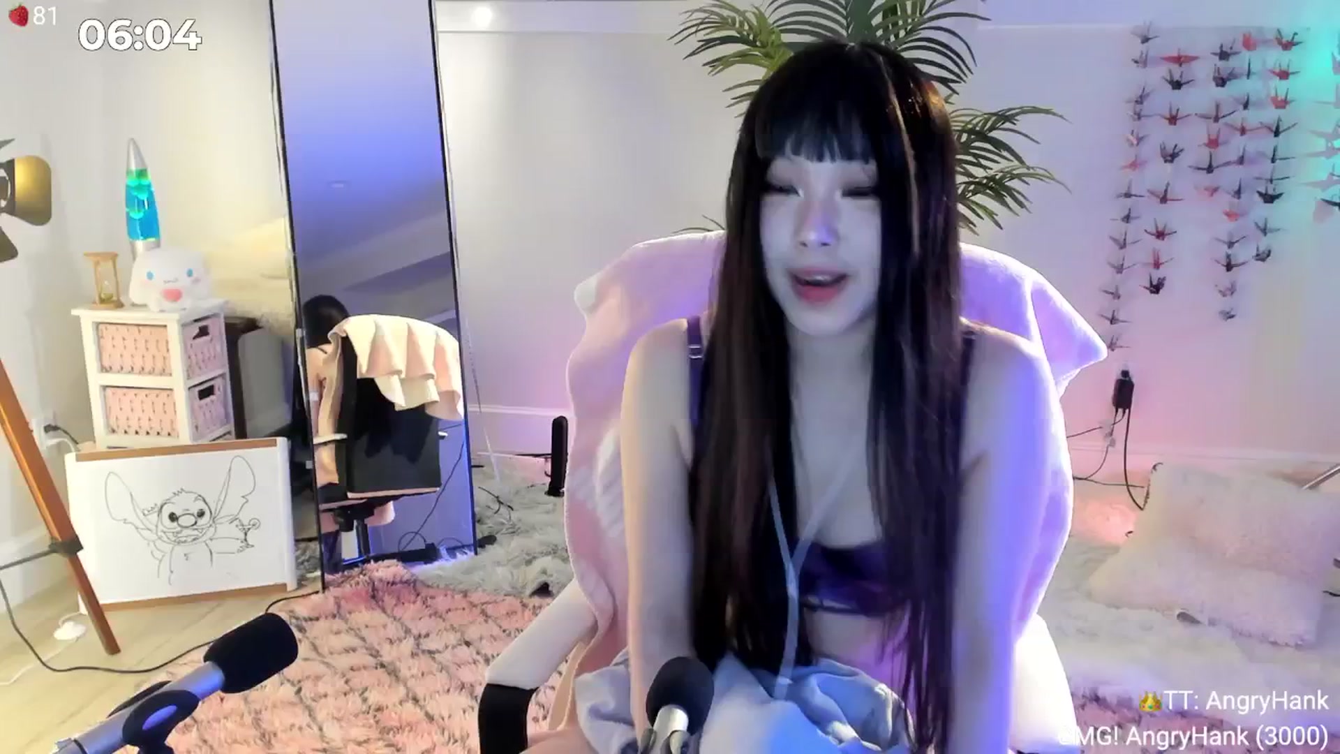 Gallery image thumbnail from AcaiBerry's myfreecams stream on, 06/15/2024, 07:14 image 15 of 20
