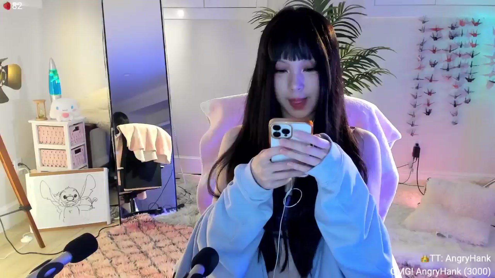 Gallery image thumbnail from AcaiBerry's myfreecams stream on, 06/15/2024, 07:14 image 13 of 20