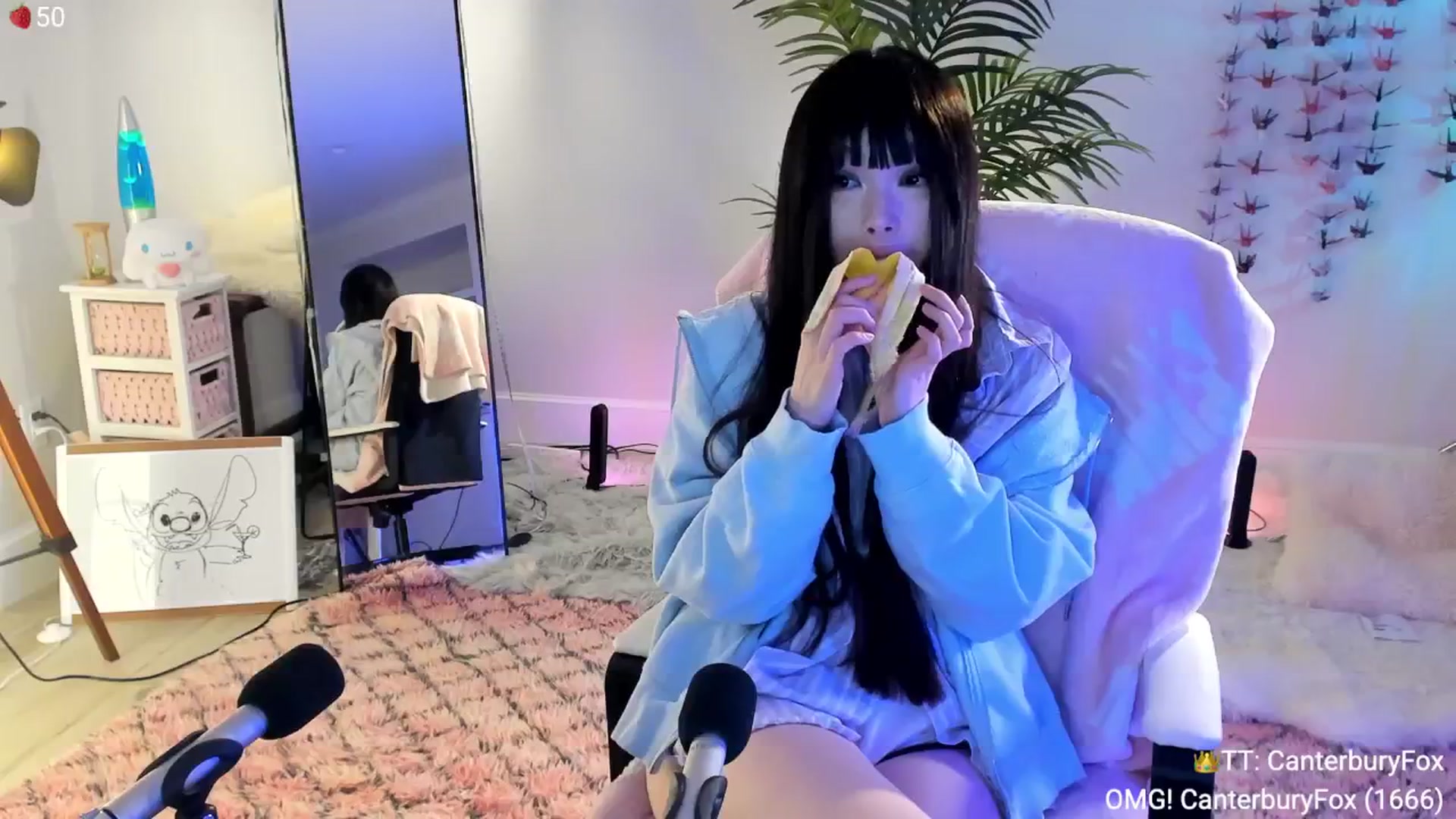 Gallery image thumbnail from AcaiBerry's myfreecams stream on, 06/20/2024, 06:23 image 6 of 20