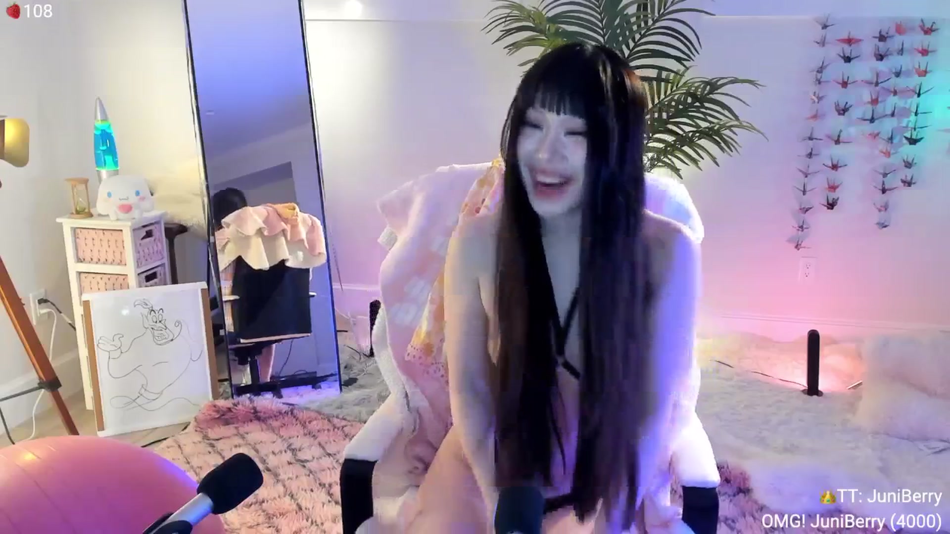 Gallery image thumbnail from AcaiBerry's myfreecams stream on, 07/13/2024, 06:14 image 5 of 20