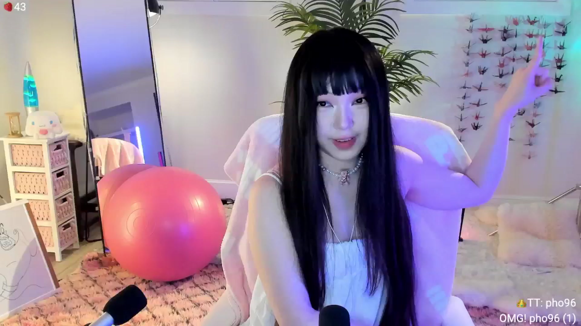 Gallery image thumbnail from AcaiBerry's myfreecams stream on, 07/21/2024, 07:15 image 1 of 20
