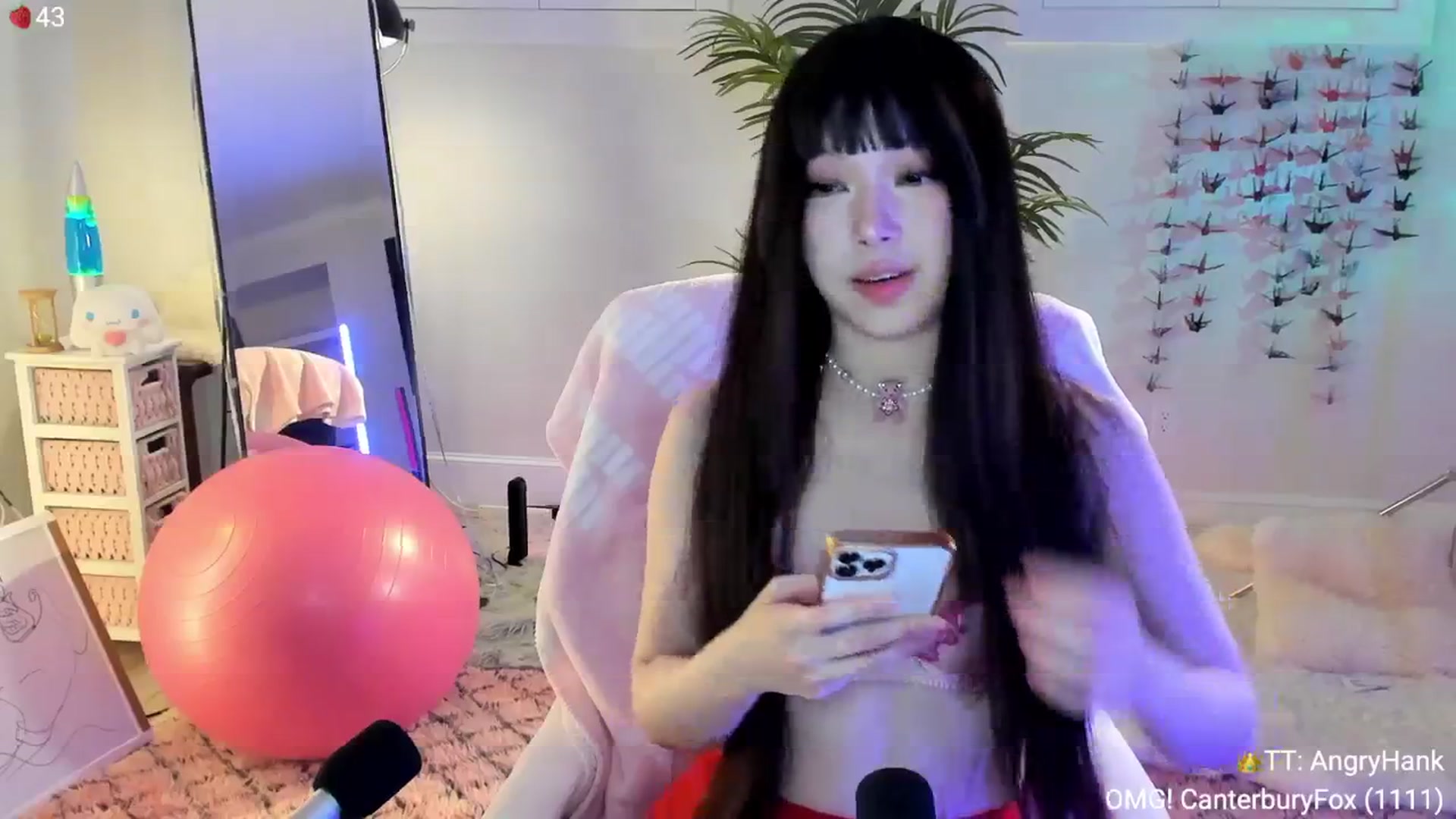 Gallery image thumbnail from AcaiBerry's myfreecams stream on, 07/21/2024, 07:15 image 9 of 20