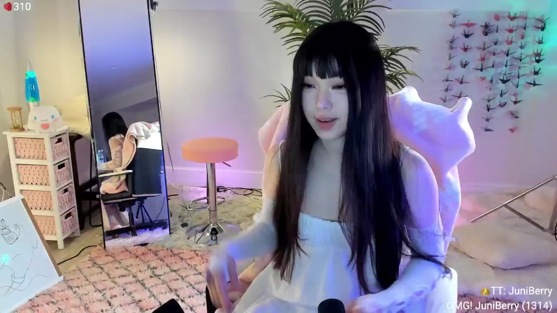 Gallery image thumbnail from AcaiBerry's myfreecams stream on, 08/15/2024, 05:21 image 10 of 20