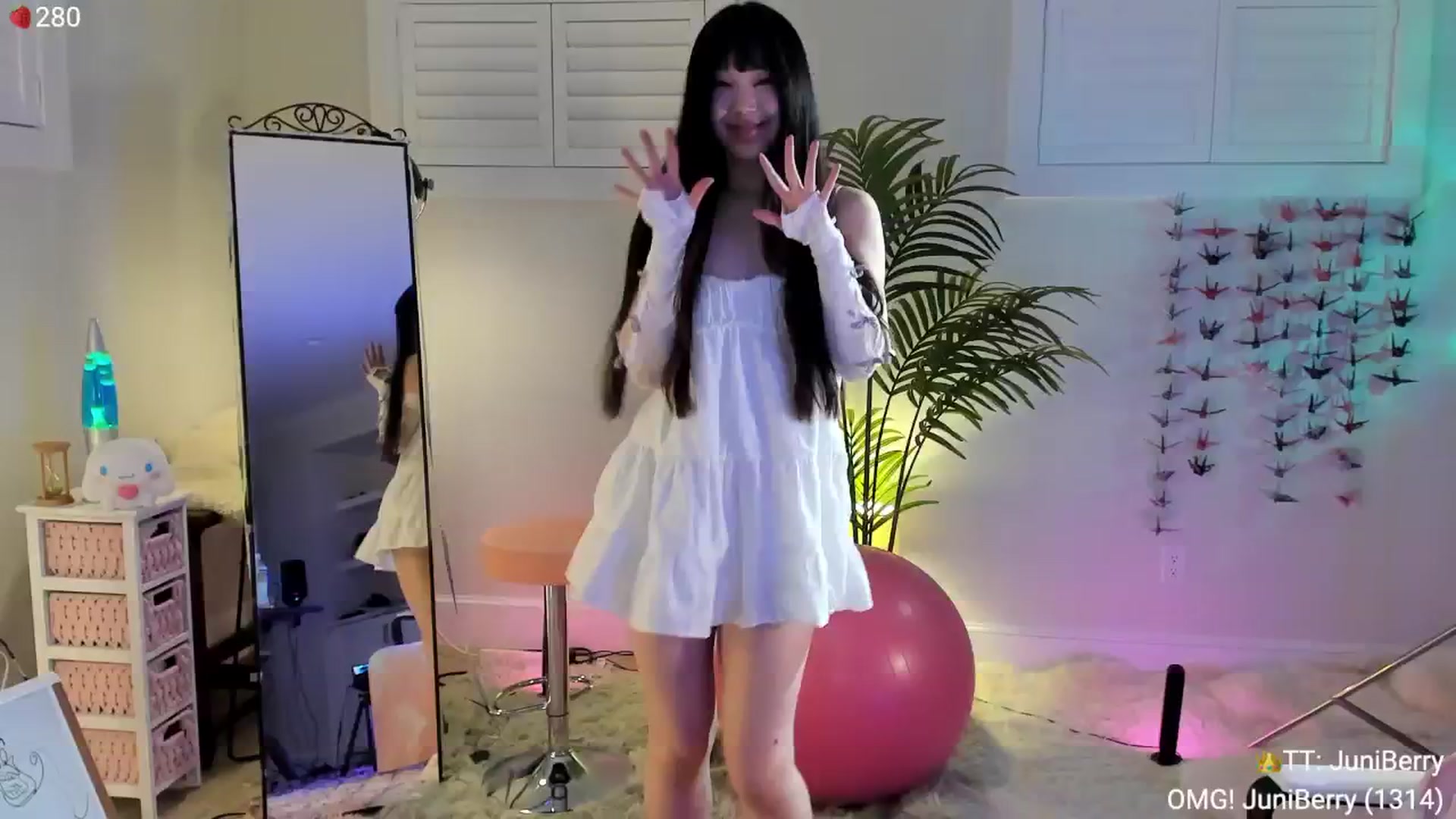 Gallery image thumbnail from AcaiBerry's myfreecams stream on, 08/15/2024, 05:21 image 16 of 20