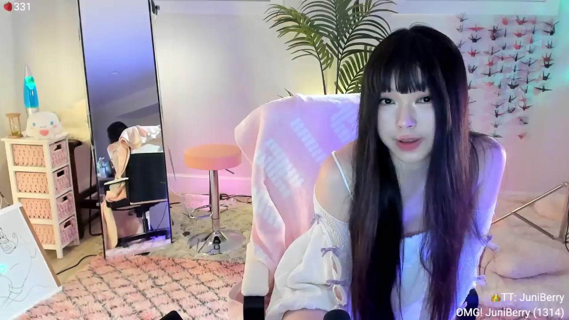 Gallery image thumbnail from AcaiBerry's myfreecams stream on, 08/15/2024, 05:21 image 6 of 20