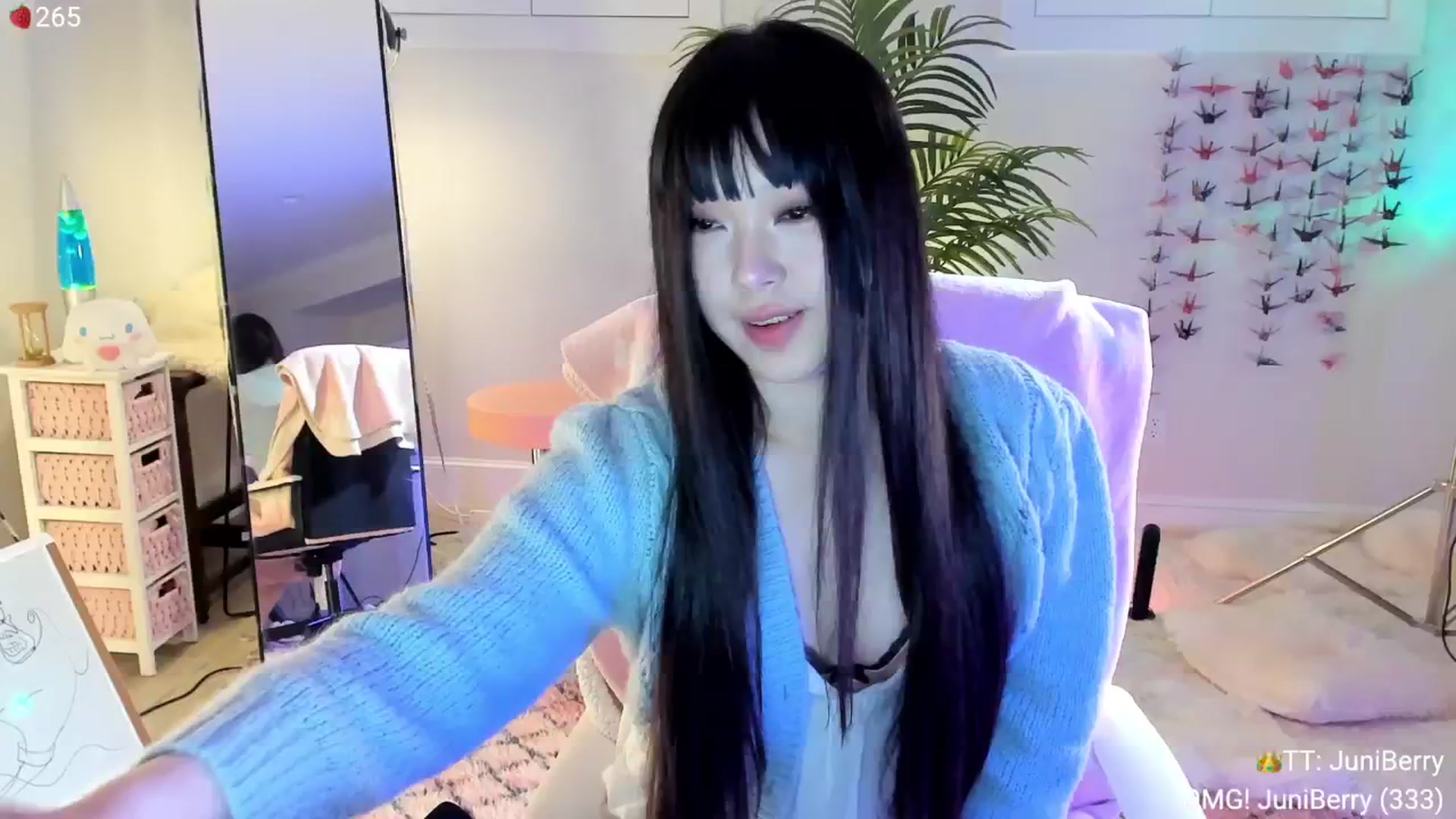 Gallery image thumbnail from AcaiBerry's myfreecams stream on, 08/17/2024, 07:07 image 5 of 20