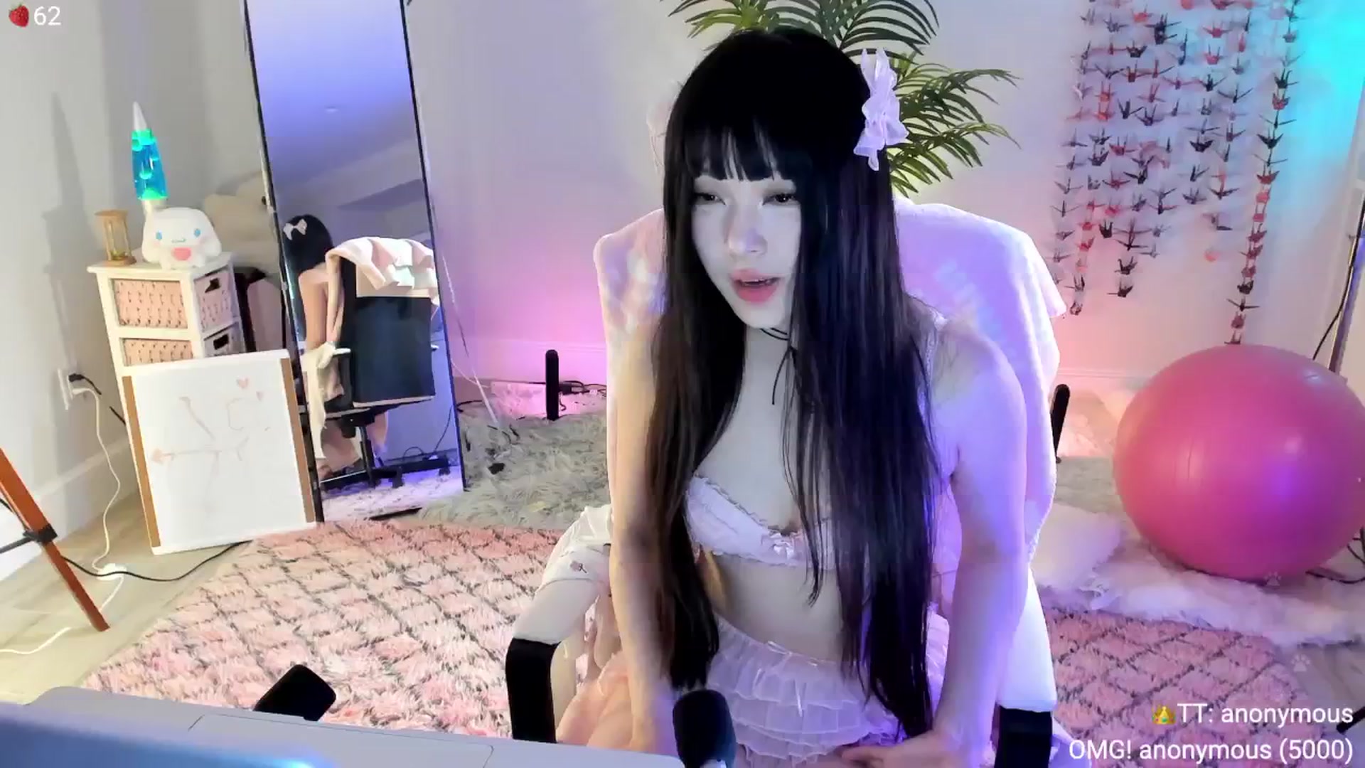 Gallery image thumbnail from AcaiBerry's myfreecams stream on, 08/31/2024, 07:08 image 5 of 20