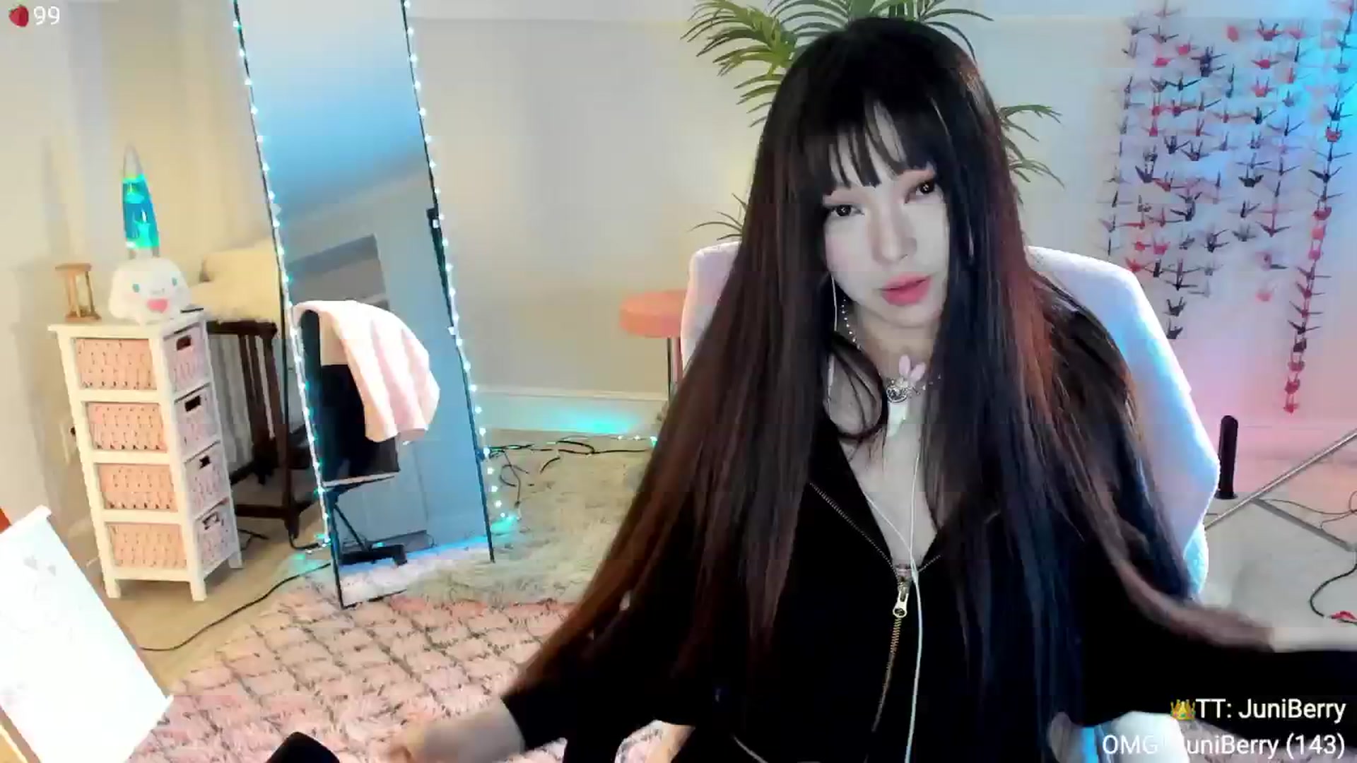 Gallery image thumbnail from AcaiBerry's myfreecams stream on, 09/12/2024, 04:47 image 2 of 20