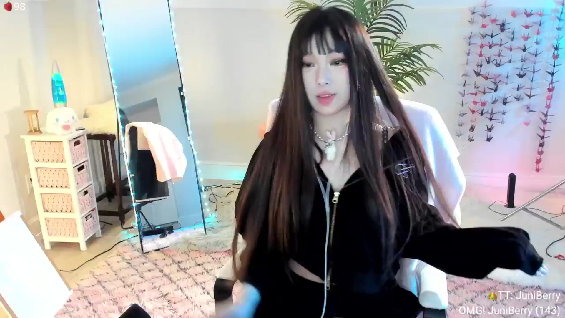 Gallery image thumbnail from AcaiBerry's myfreecams stream on, 09/12/2024, 04:47 image 3 of 20