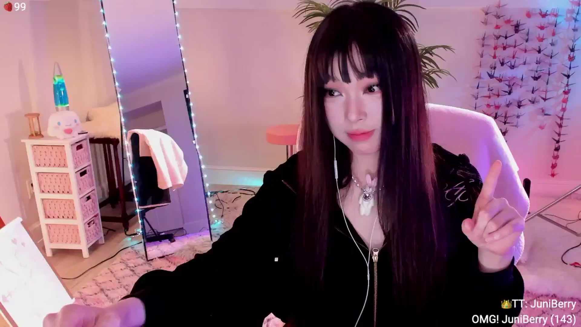 Gallery image thumbnail from AcaiBerry's myfreecams stream on, 09/12/2024, 04:47 image 1 of 20