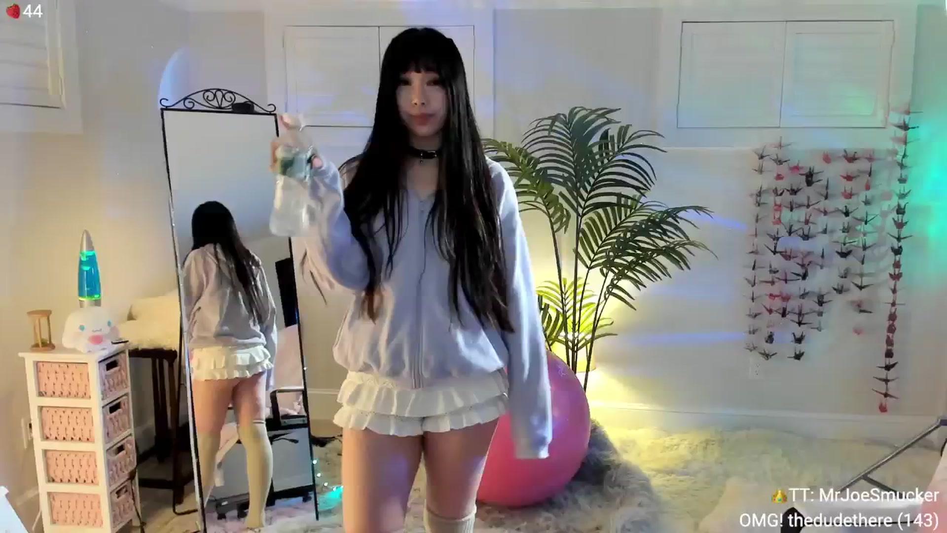 Gallery image thumbnail from AcaiBerry's myfreecams stream on, 09/22/2024, 04:34 image 15 of 20