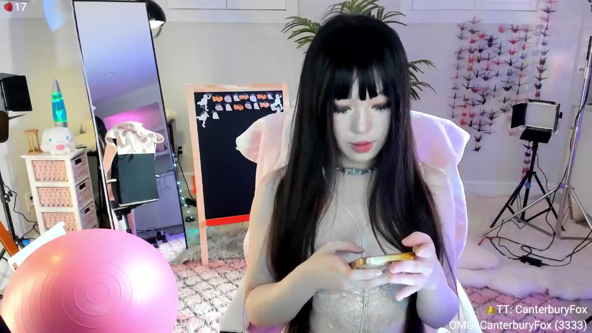 Gallery image thumbnail from AcaiBerry's myfreecams stream on, 10/05/2024, 06:35 image 9 of 20