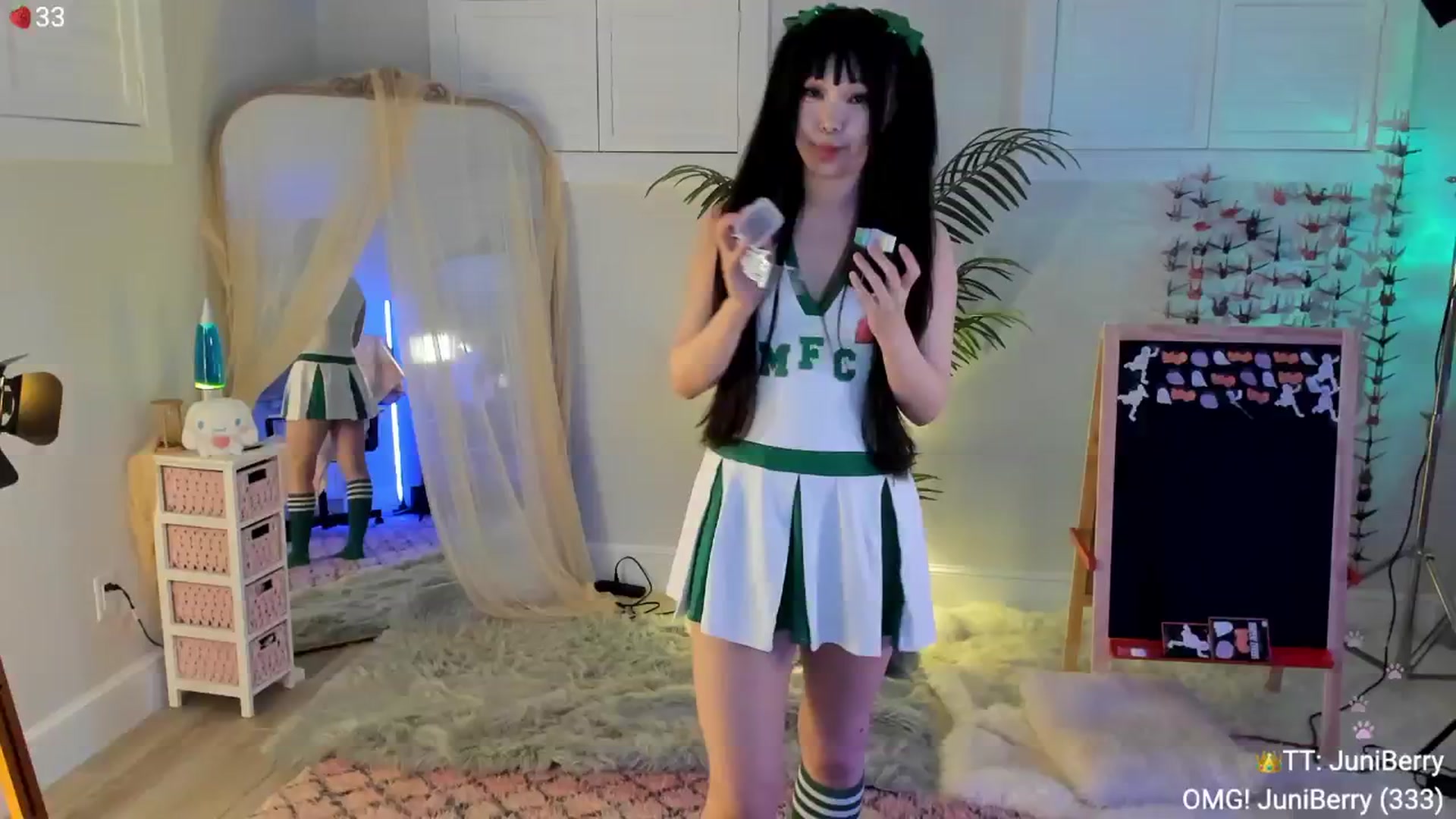 Gallery image thumbnail from AcaiBerry's myfreecams stream on, 10/13/2024, 03:29 image 4 of 20