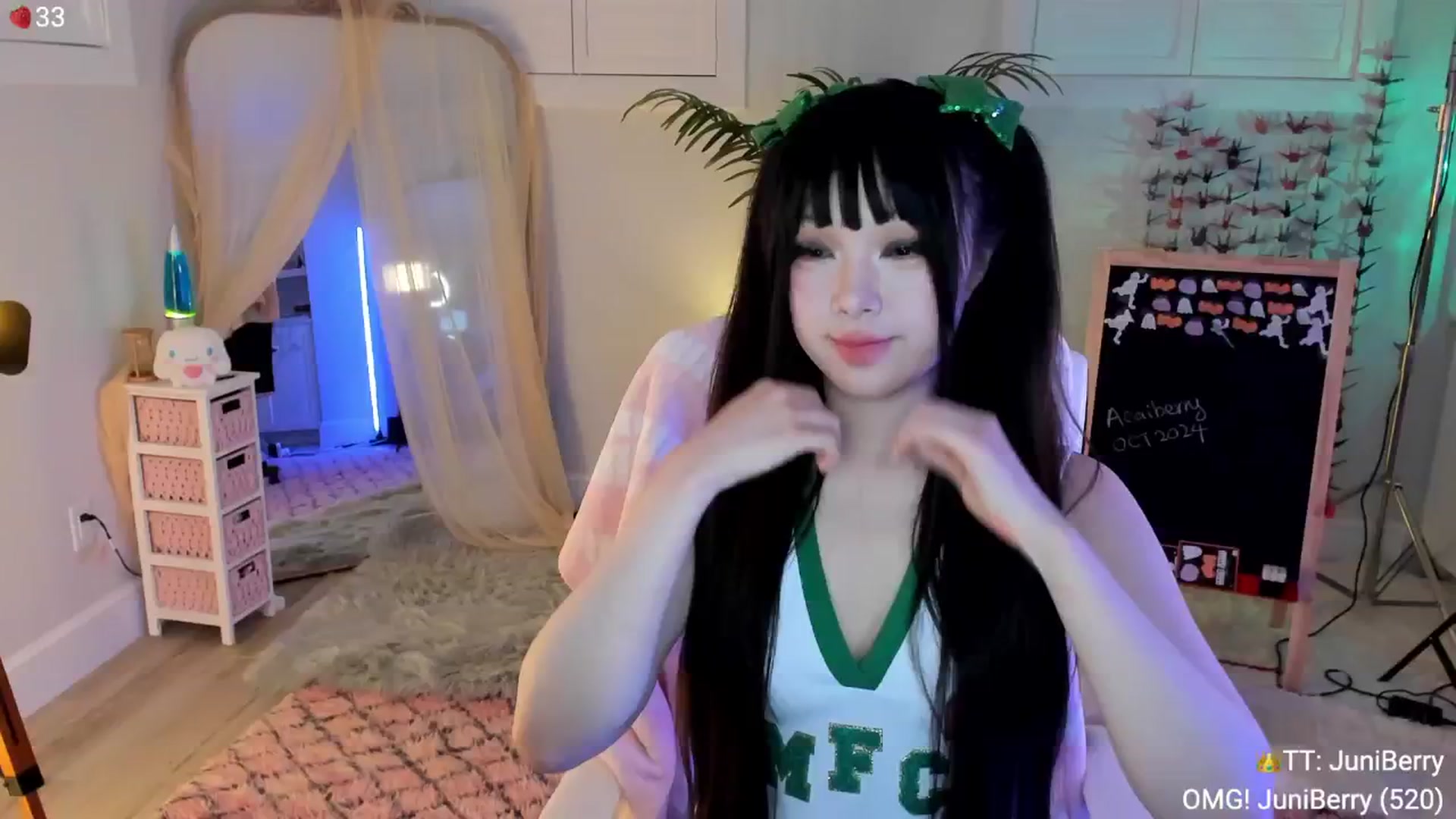 Gallery image thumbnail from AcaiBerry's myfreecams stream on, 10/13/2024, 03:29 image 17 of 20