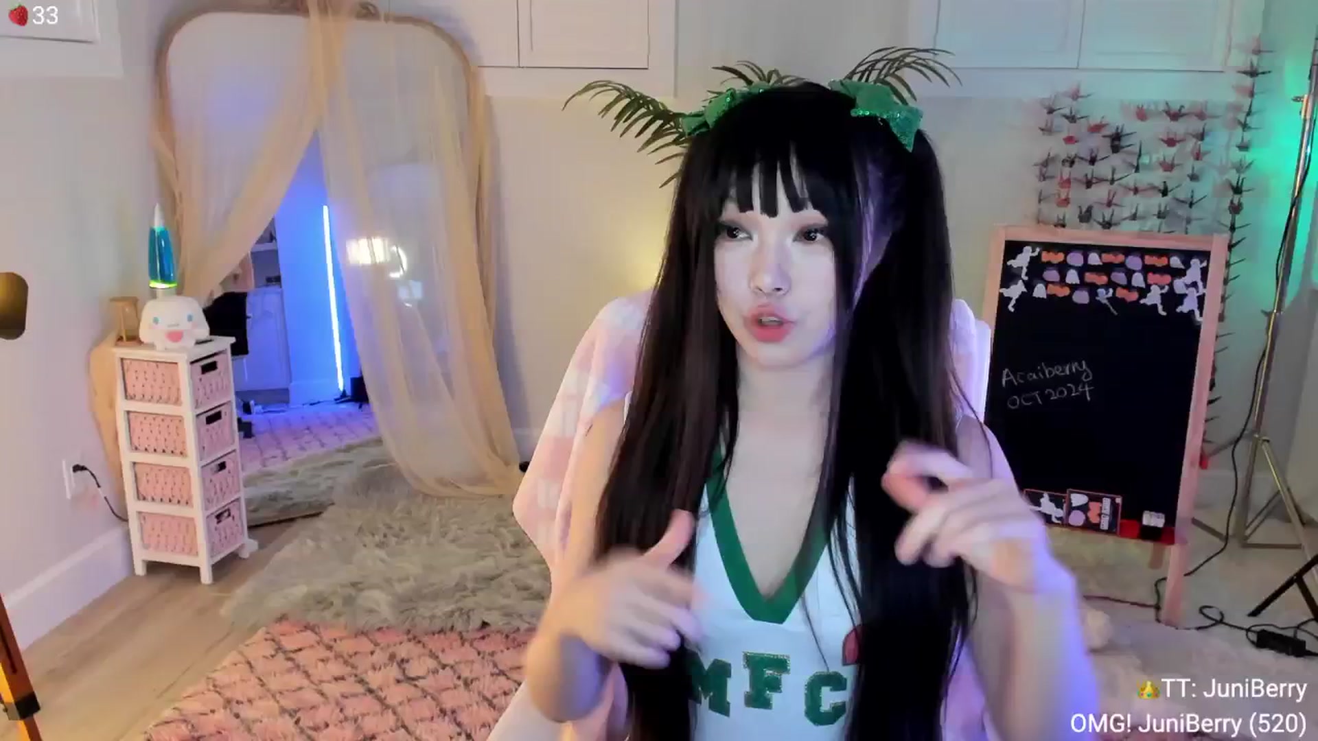 Gallery image thumbnail from AcaiBerry's myfreecams stream on, 10/13/2024, 03:29 image 19 of 20