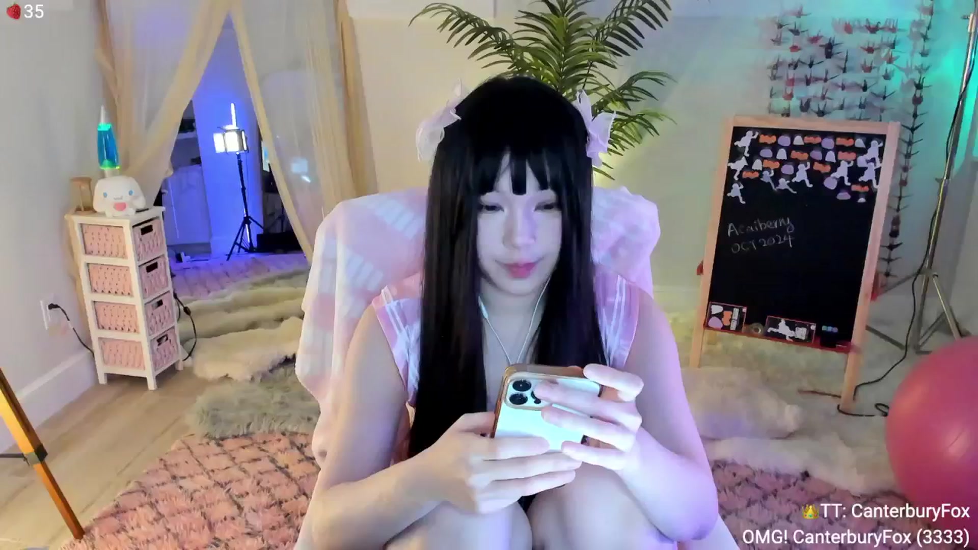 Gallery image thumbnail from AcaiBerry's myfreecams stream on, 10/17/2024, 05:25 image 8 of 20
