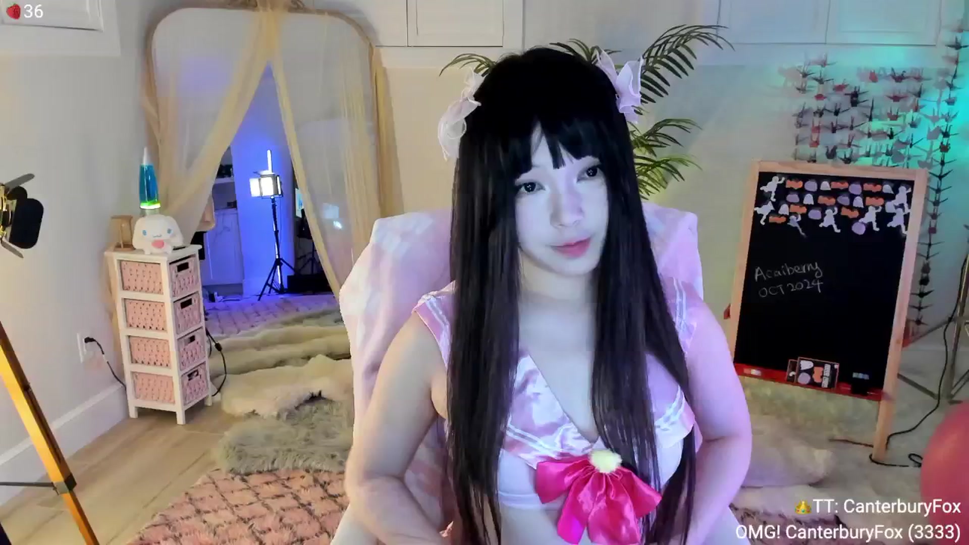 Gallery image thumbnail from AcaiBerry's myfreecams stream on, 10/17/2024, 05:25 image 1 of 20