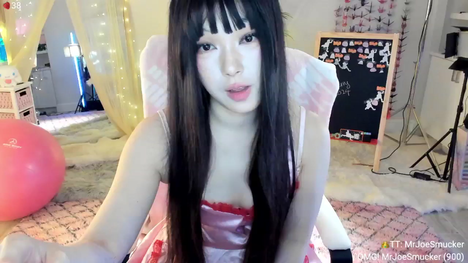 Gallery image thumbnail from AcaiBerry's myfreecams stream on, 10/20/2024, 06:49 image 6 of 20