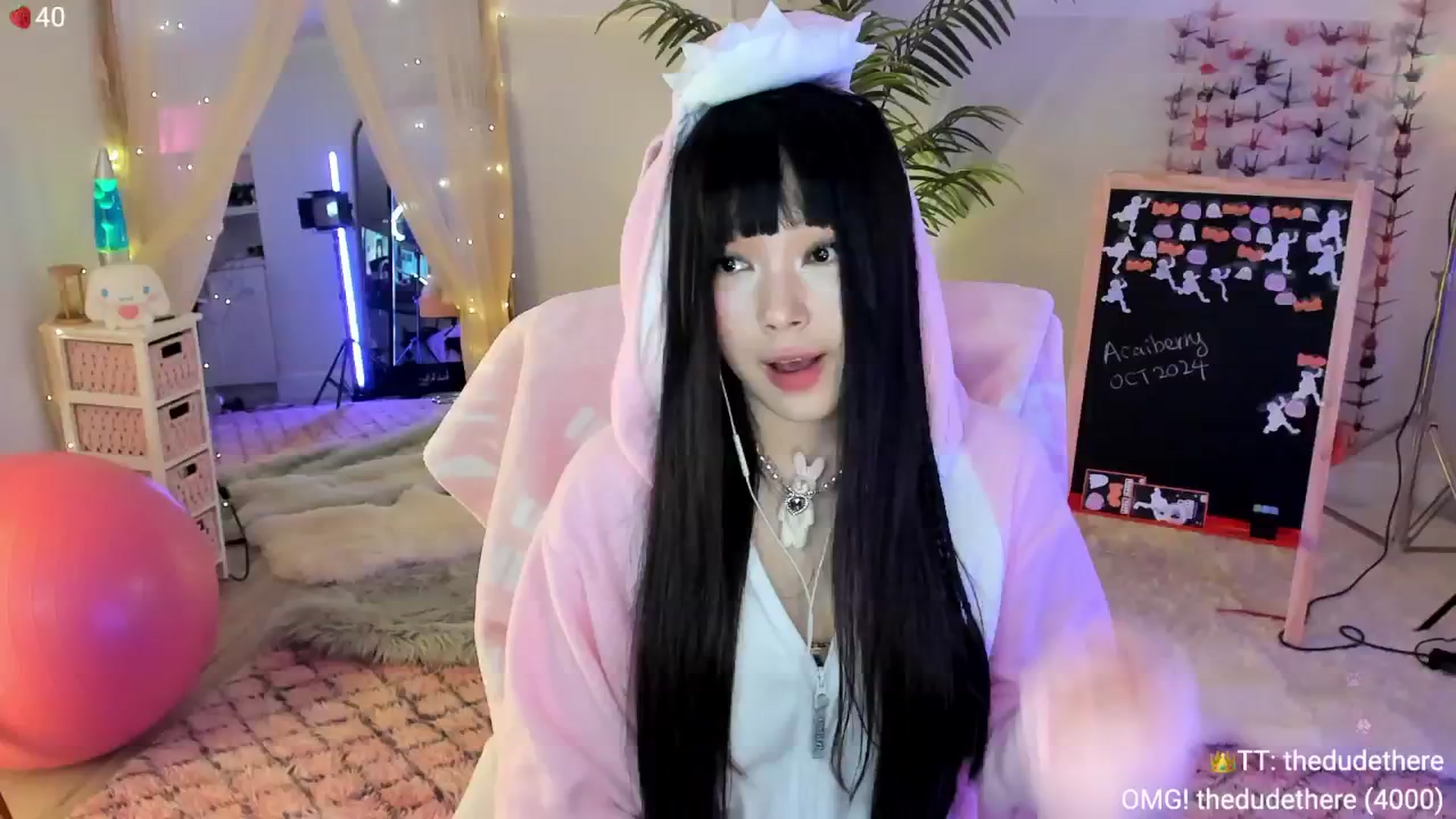 Gallery image thumbnail from AcaiBerry's myfreecams stream on, 10/27/2024, 06:32 image 12 of 20