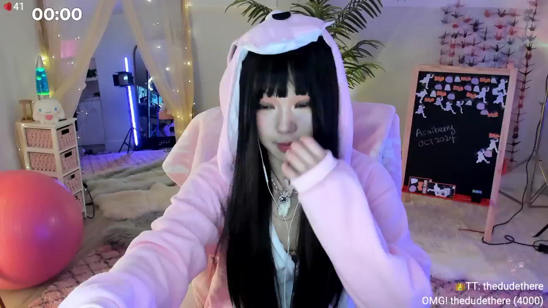 Gallery image thumbnail from AcaiBerry's myfreecams stream on, 10/27/2024, 06:32 image 11 of 20