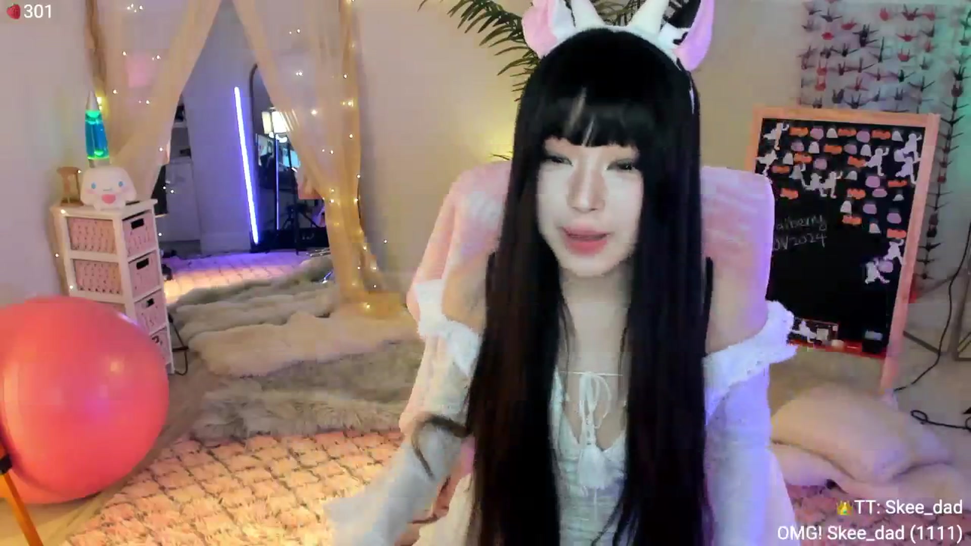 Gallery image thumbnail from AcaiBerry's myfreecams stream on, 11/07/2024, 06:29 image 13 of 20