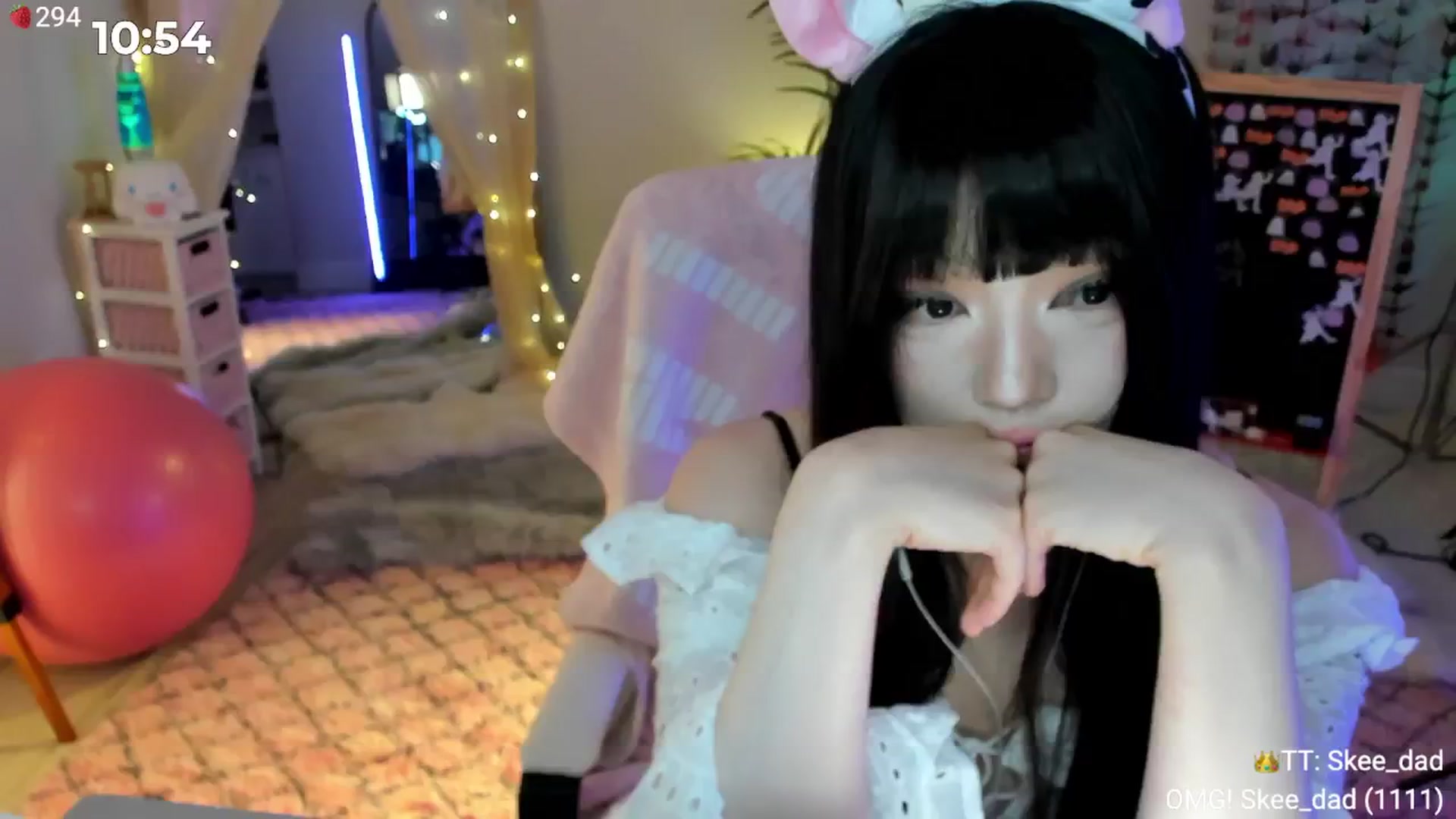 Gallery image thumbnail from AcaiBerry's myfreecams stream on, 11/07/2024, 06:29 image 18 of 20