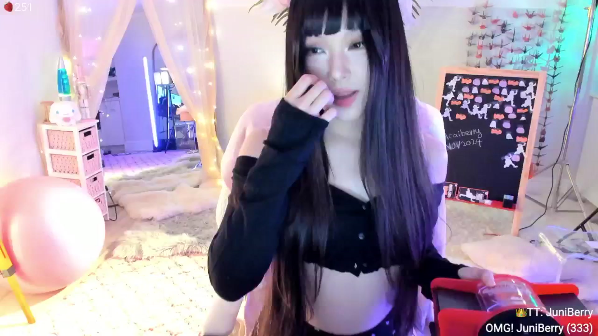 Gallery image thumbnail from AcaiBerry's myfreecams stream on, 11/10/2024, 05:06 image 10 of 20