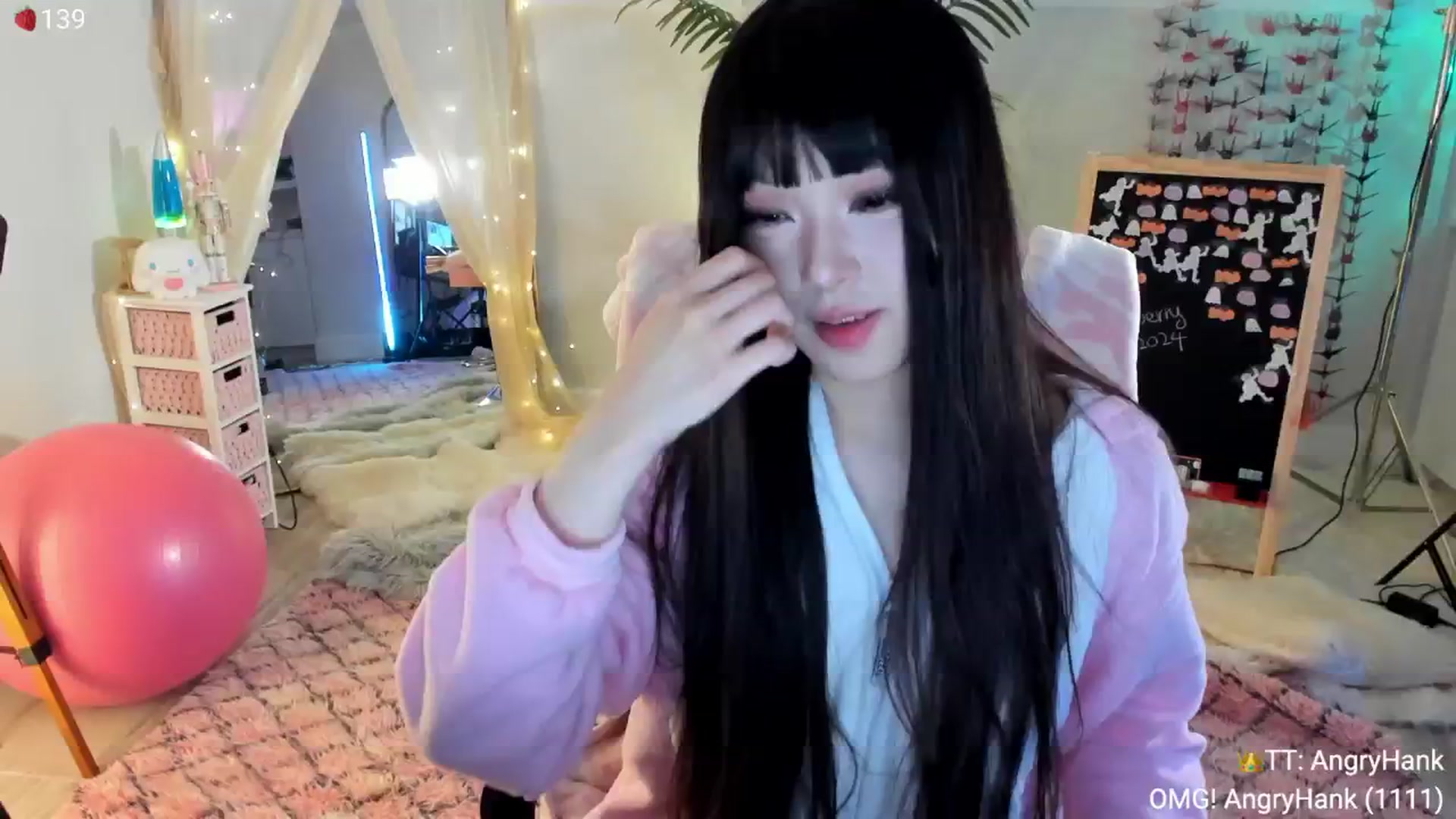 Gallery image thumbnail from AcaiBerry's myfreecams stream on, 11/14/2024, 05:00 image 8 of 20