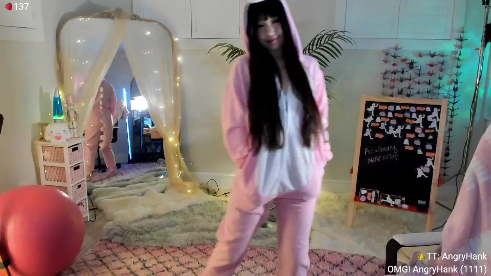 Gallery image thumbnail from AcaiBerry's myfreecams stream on, 11/14/2024, 05:00 image 9 of 20