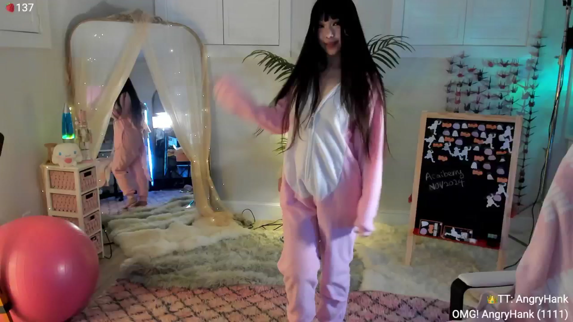Gallery image thumbnail from AcaiBerry's myfreecams stream on, 11/14/2024, 05:00 image 10 of 20