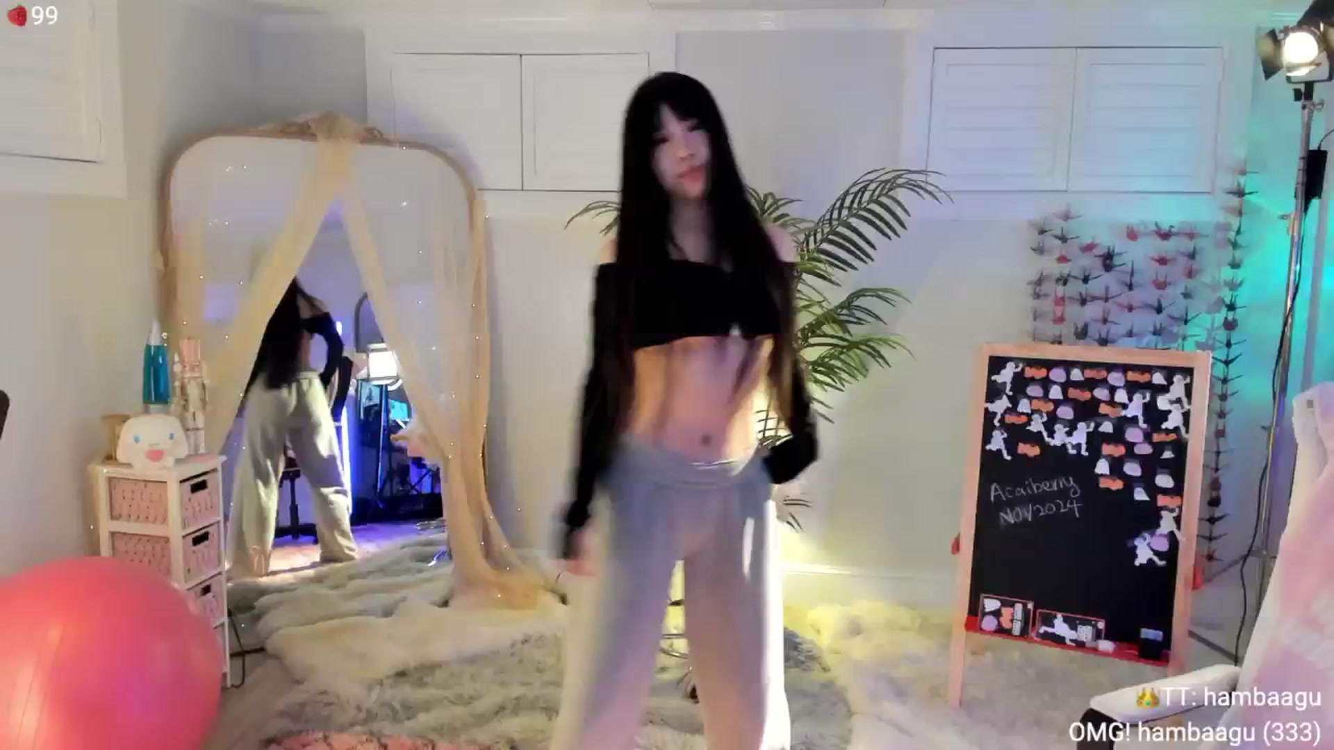 Gallery image thumbnail from AcaiBerry's myfreecams stream on, 11/17/2024, 08:15 image 6 of 20