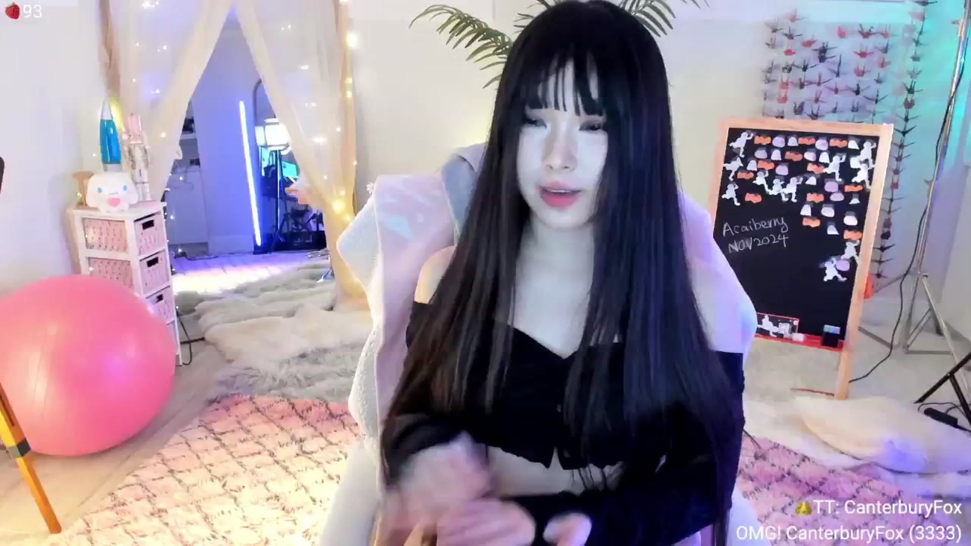 Gallery image thumbnail from AcaiBerry's myfreecams stream on, 11/17/2024, 08:15 image 12 of 20