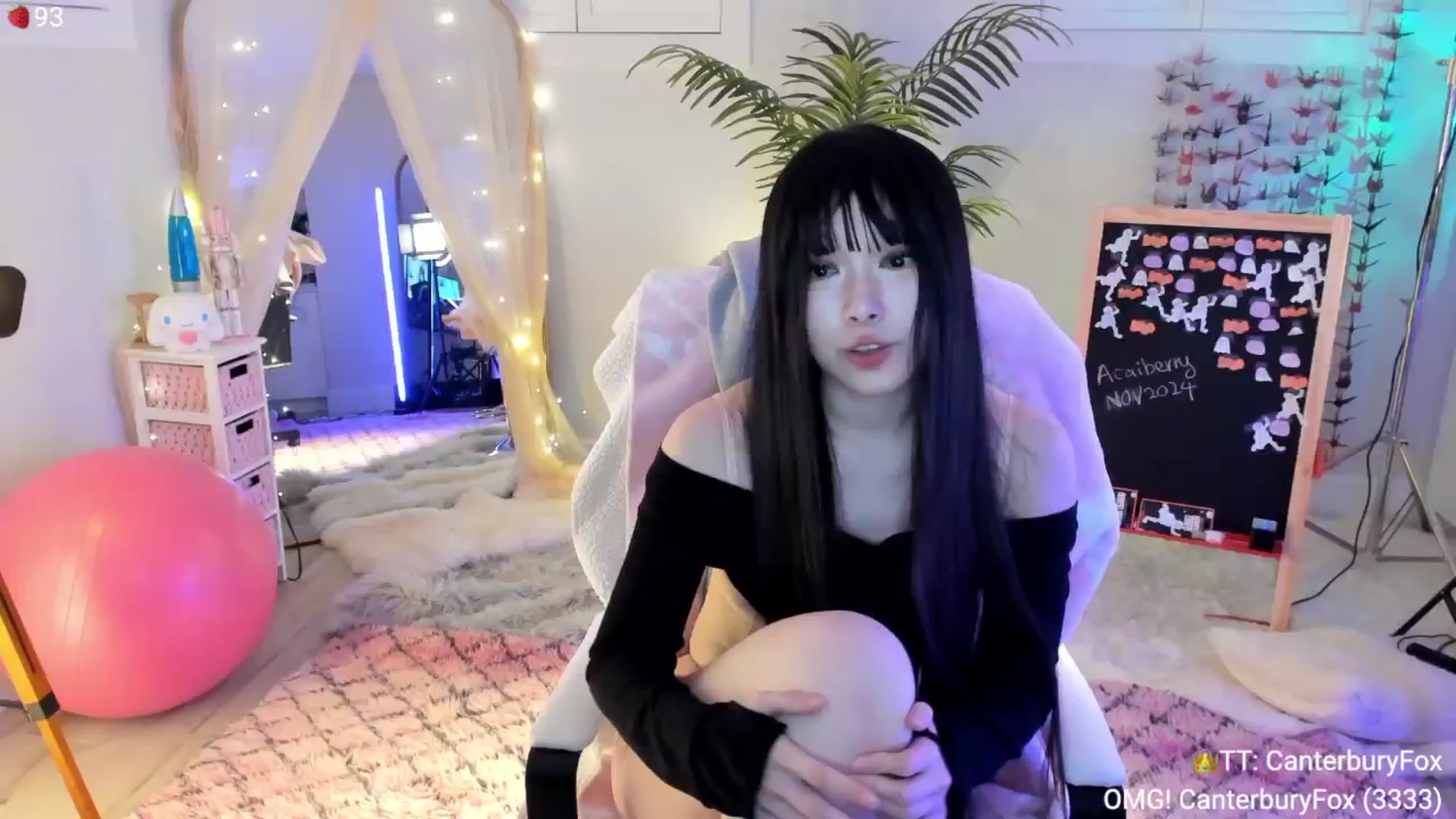 Gallery image thumbnail from AcaiBerry's myfreecams stream on, 11/17/2024, 08:15 image 15 of 20