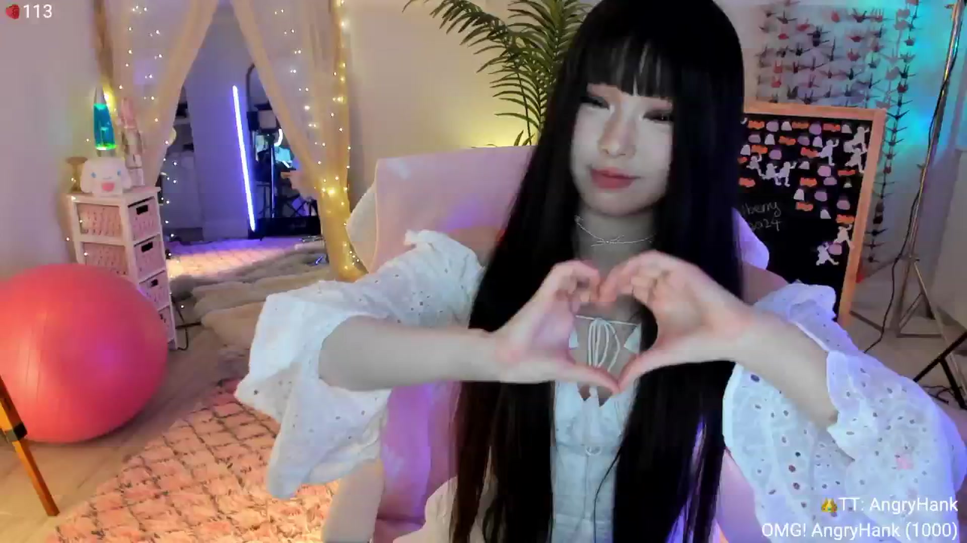 Gallery image thumbnail from AcaiBerry's myfreecams stream on, 11/21/2024, 07:13 image 2 of 20